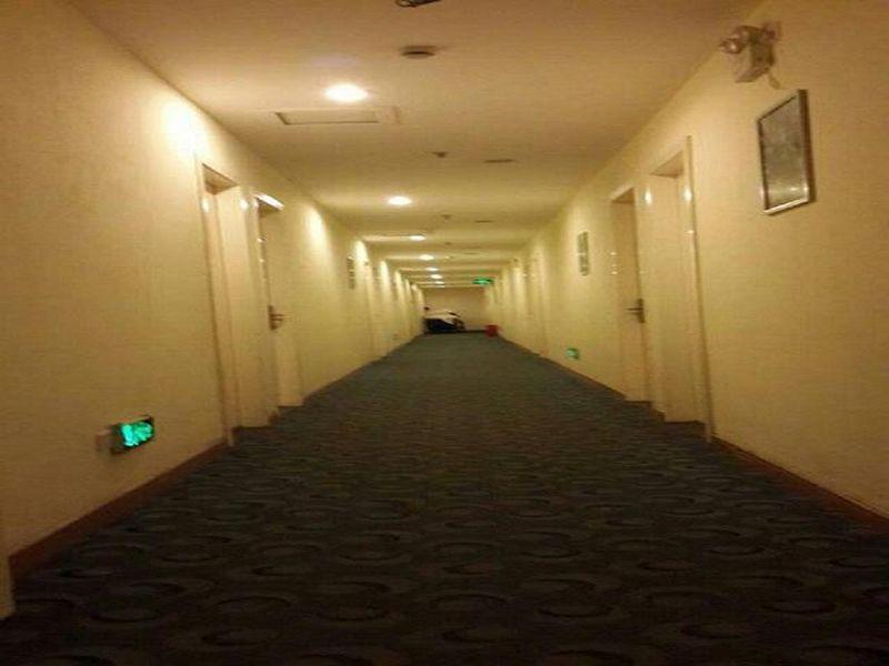 7 Days Inn Shanghai Xujiahui Caobao Road Subway Station Branch Xuhui Exterior photo