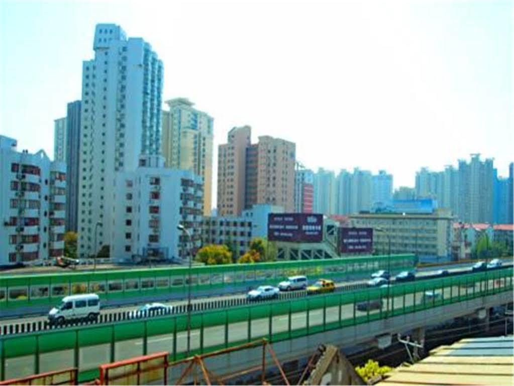 7 Days Inn Shanghai Xujiahui Caobao Road Subway Station Branch Xuhui Exterior photo